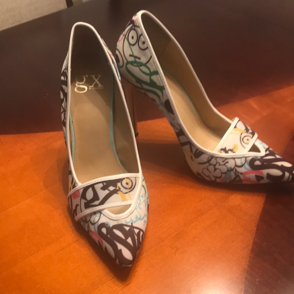 Gwen Stefani Pumps!! Like new. Multi colored.